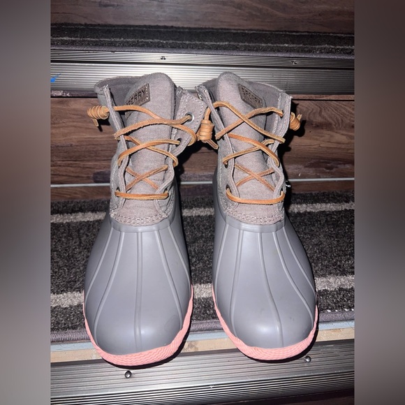 Women’s Sperry Duck Rain Boot - Peach, Grey, Size 8M - Picture 2 of 5